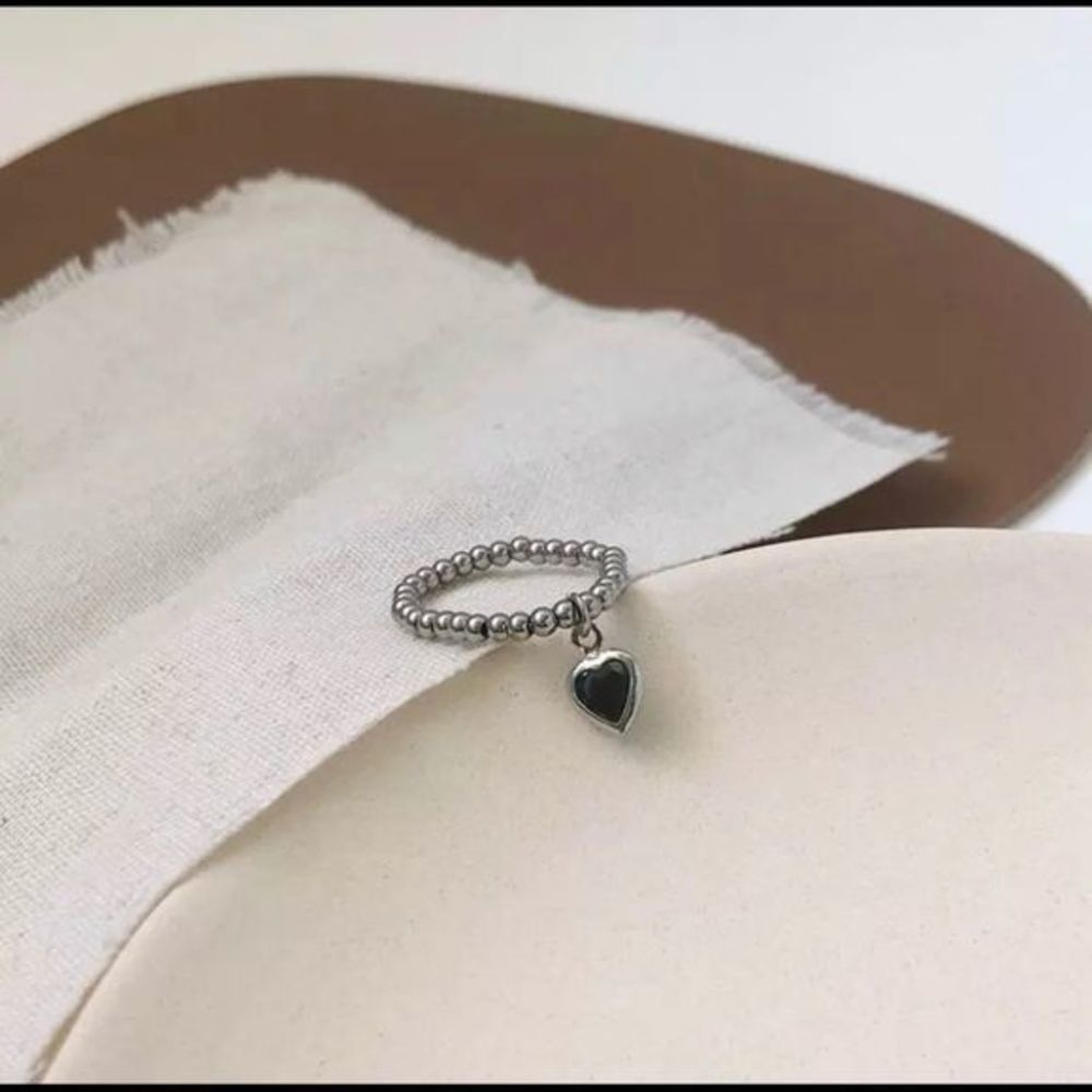 Retro Style Bead Ring With Small Dangle Heart